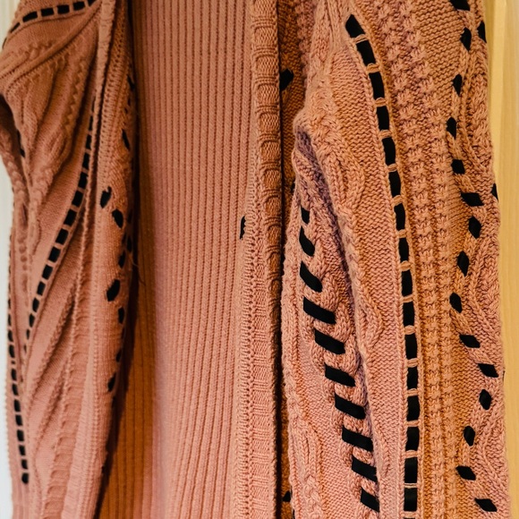 Le Lis Blanc Cardigan - Picture 4 of 5